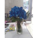 Bunga vas marah biru di solo
